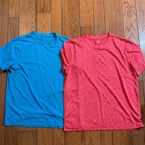 Old Navy Active Men’s Tees in Blue and Red - size M
